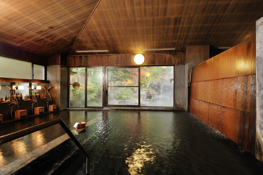 Senjukaku Hotel Яманучи Екстериор снимка