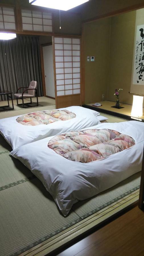 Senjukaku Hotel Яманучи Екстериор снимка